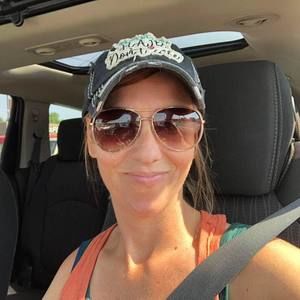 Meet your Posher, Crystal